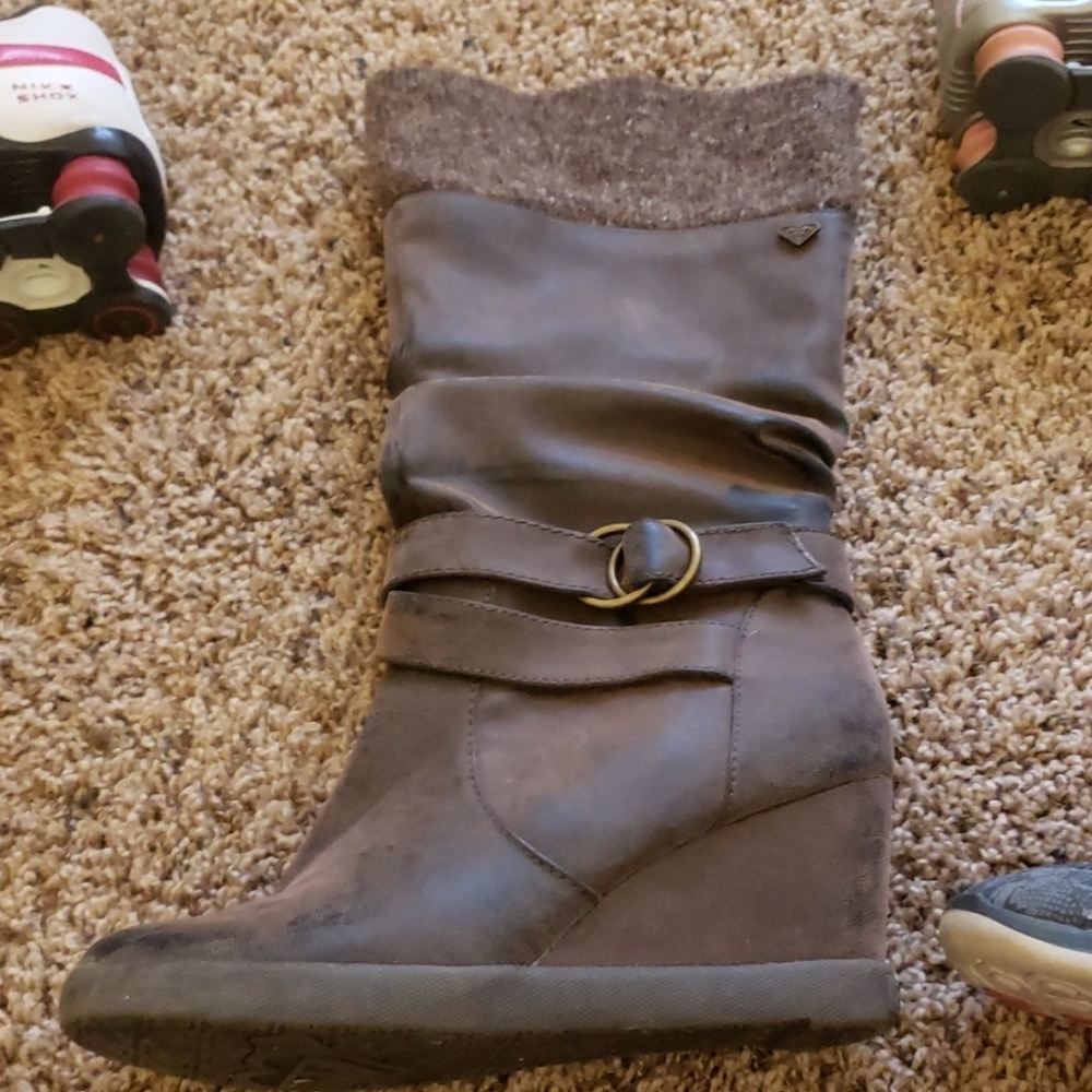 Roxy boots
